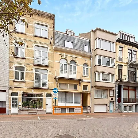 Spacious Seafront 2* Blankenberge