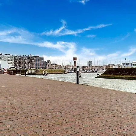 Spacious Seafront Hotel Blankenberge